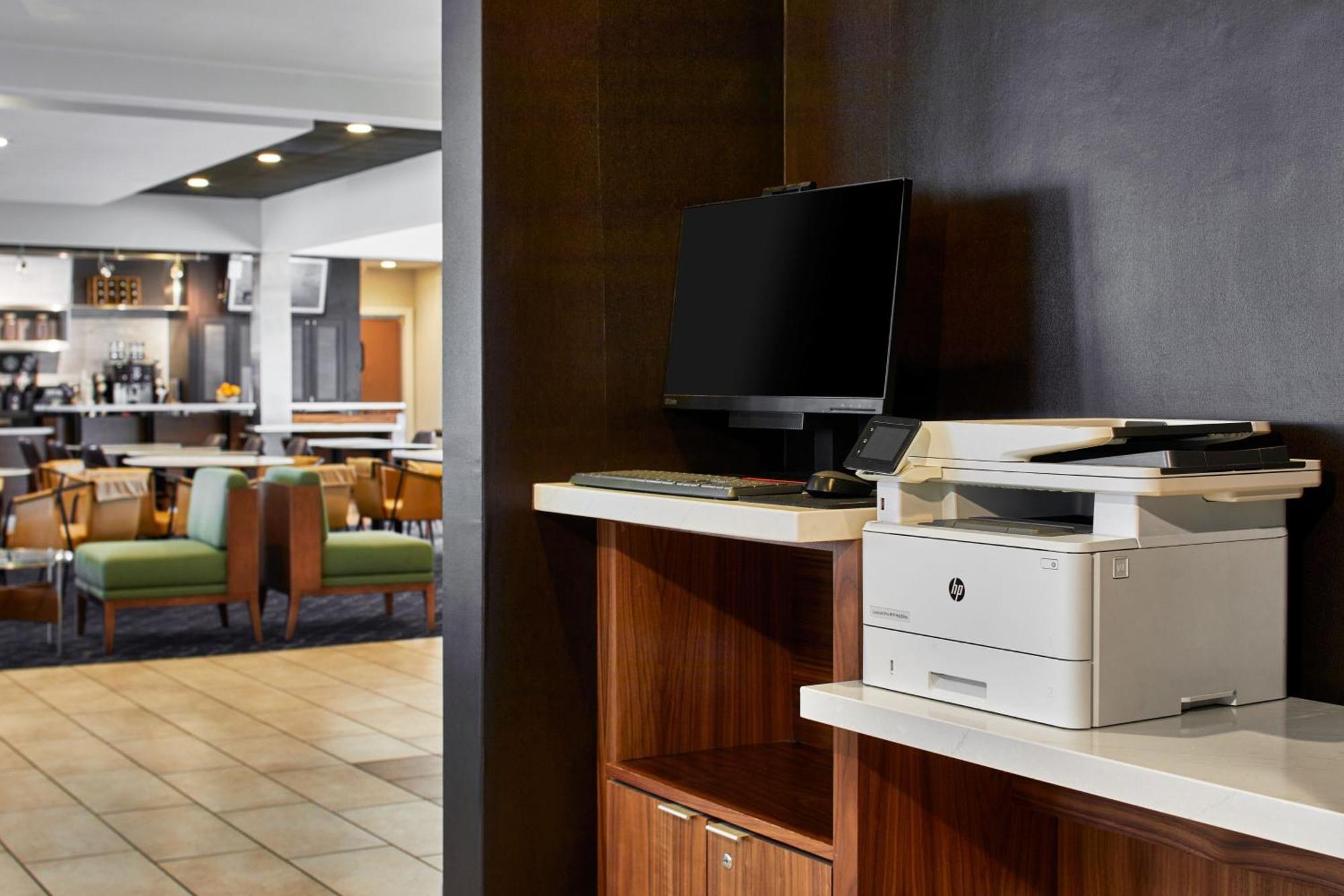 Hotel Courtyard By Marriott Memphis Airport Extérieur photo