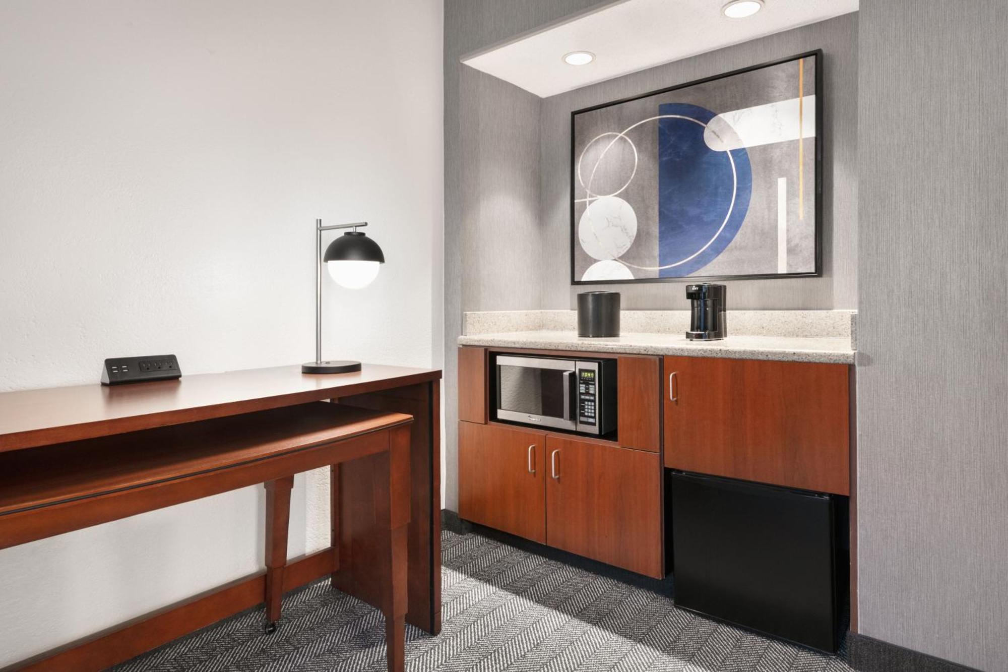 Hotel Courtyard By Marriott Memphis Airport Extérieur photo